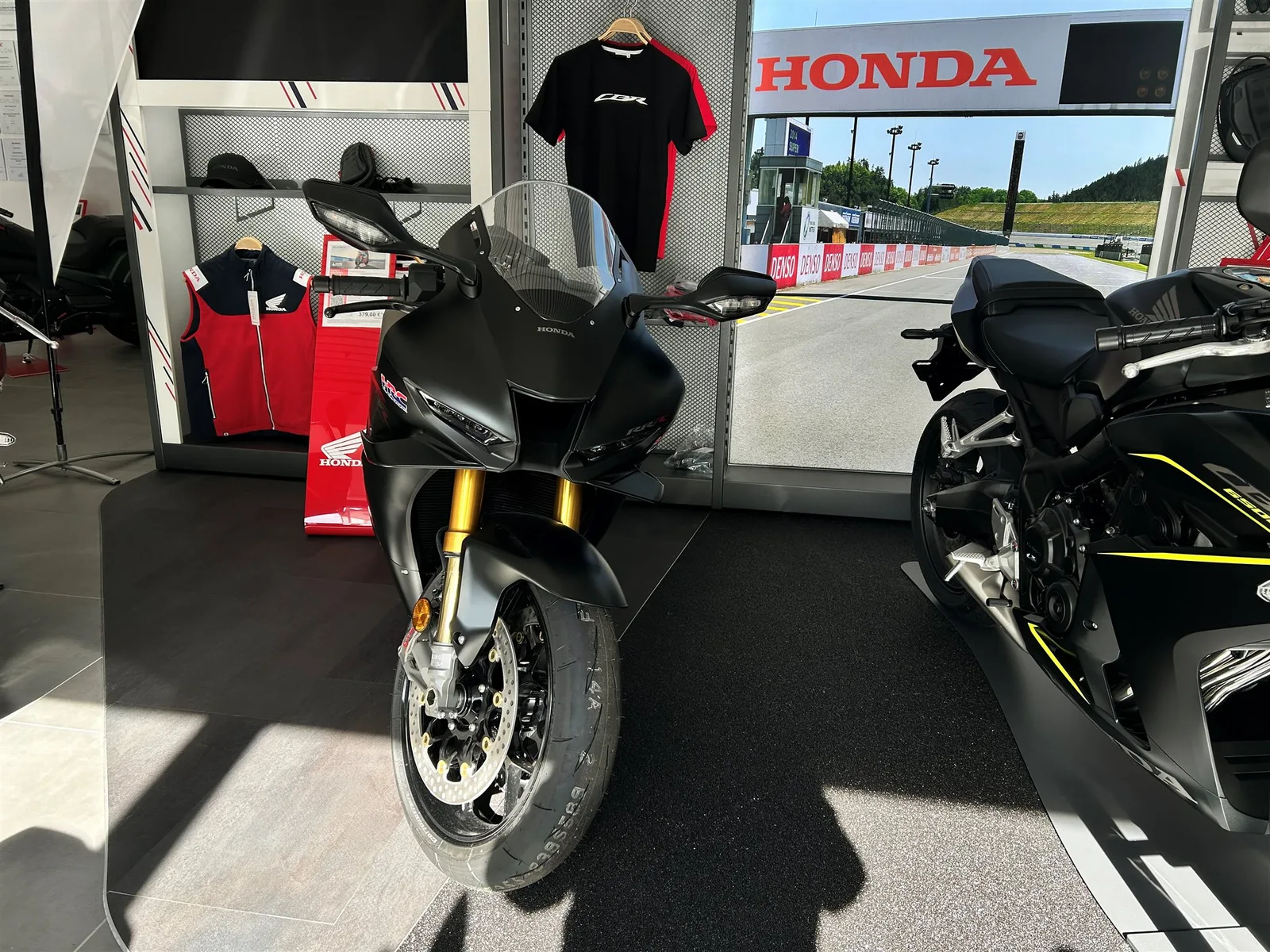 Honda CBR1000RR-R Fireblade SP -- 6 Jahre Garantie\* -- / Sofort Lieferbar