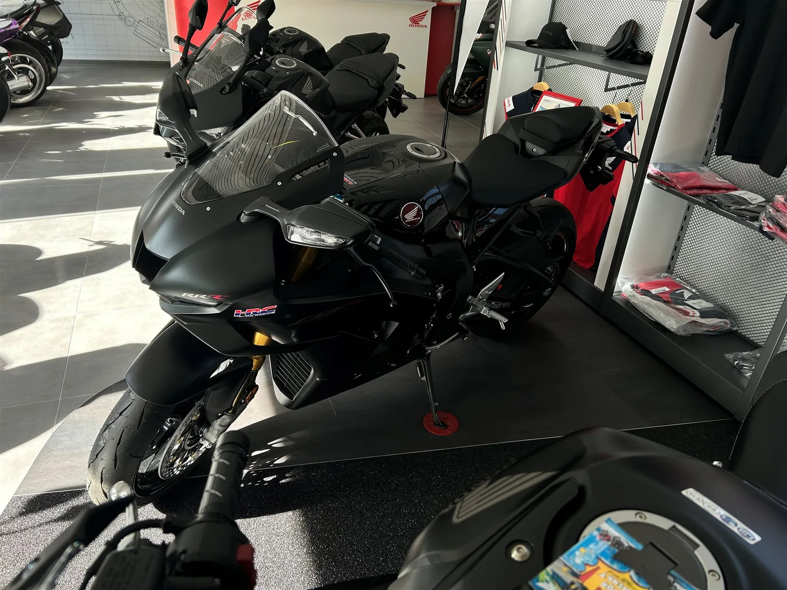Honda CBR1000RR-R Fireblade SP -- 6 Jahre Garantie\* -- / Sofort Lieferbar