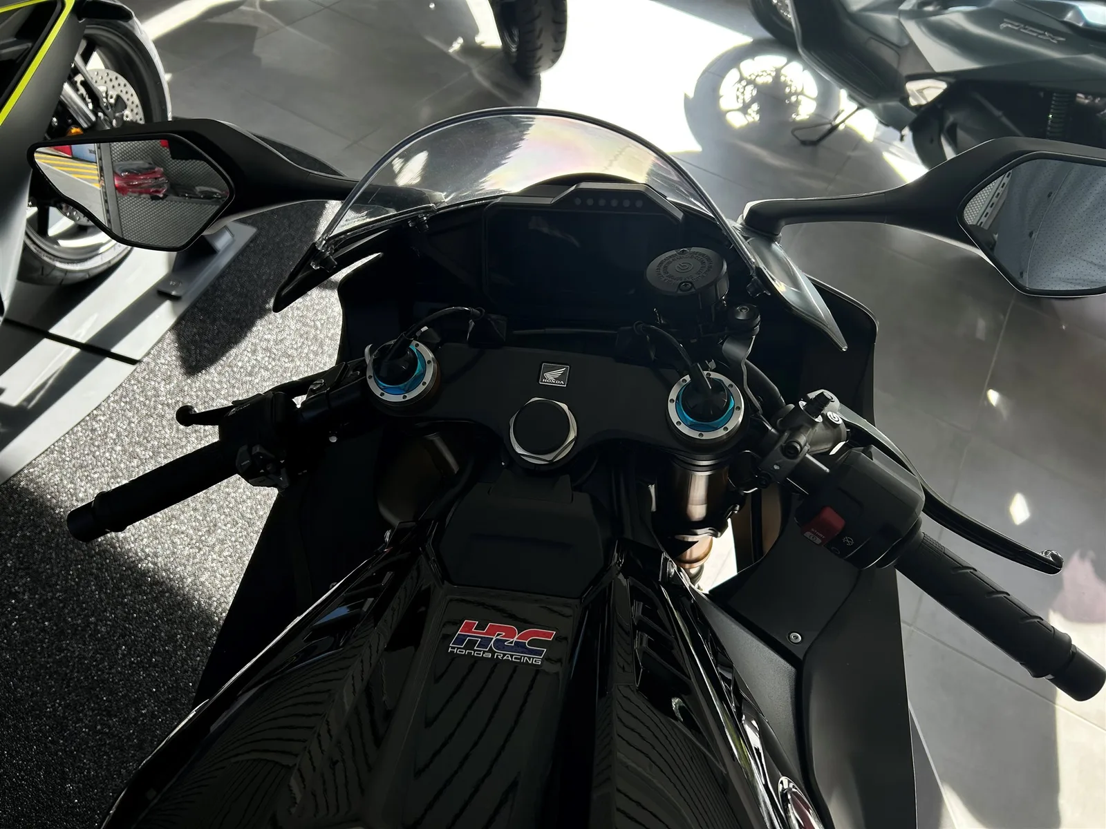 Honda CBR1000RR-R Fireblade SP -- 6 Jahre Garantie\* -- / Sofort Lieferbar