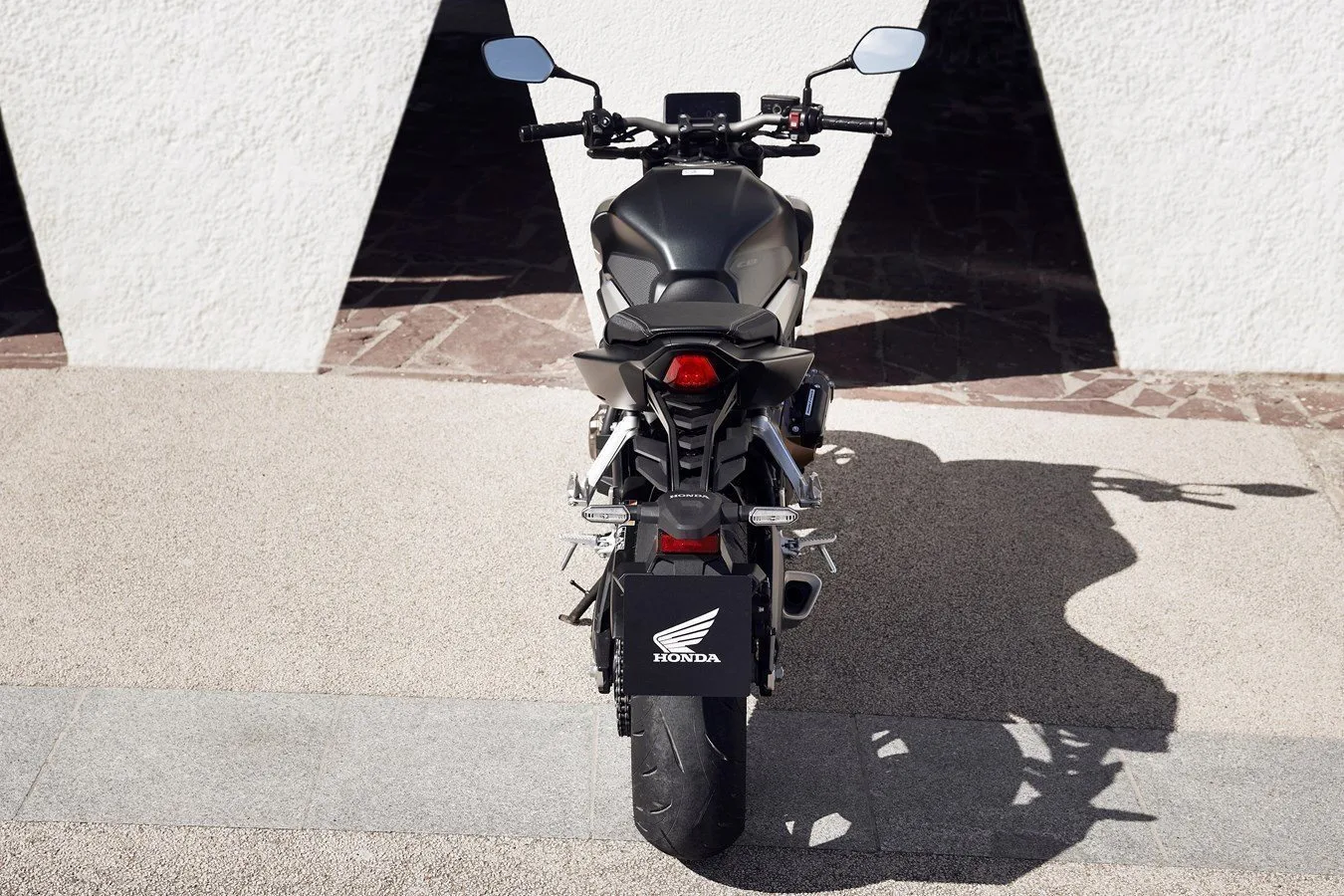 Honda CB650R E-Clutch -- 6 Jahre Garantie\* -- / Sofort Lieferbar