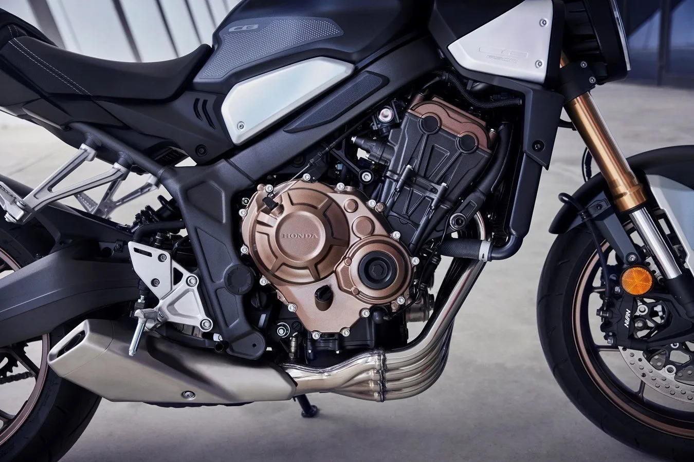 Honda CB650R E-Clutch -- 6 Jahre Garantie\* -- / Sofort Lieferbar