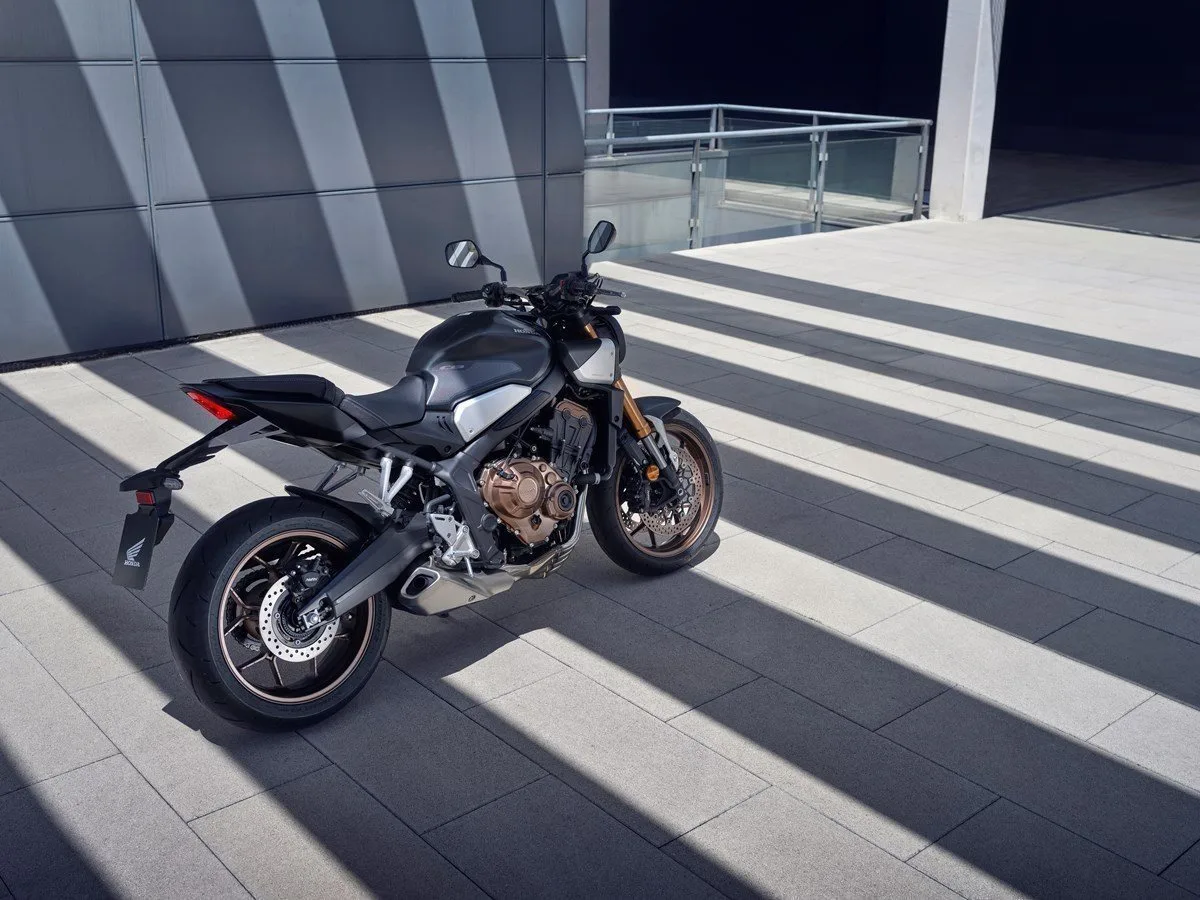 Honda CB650R E-Clutch -- 6 Jahre Garantie\* -- / Sofort Lieferbar