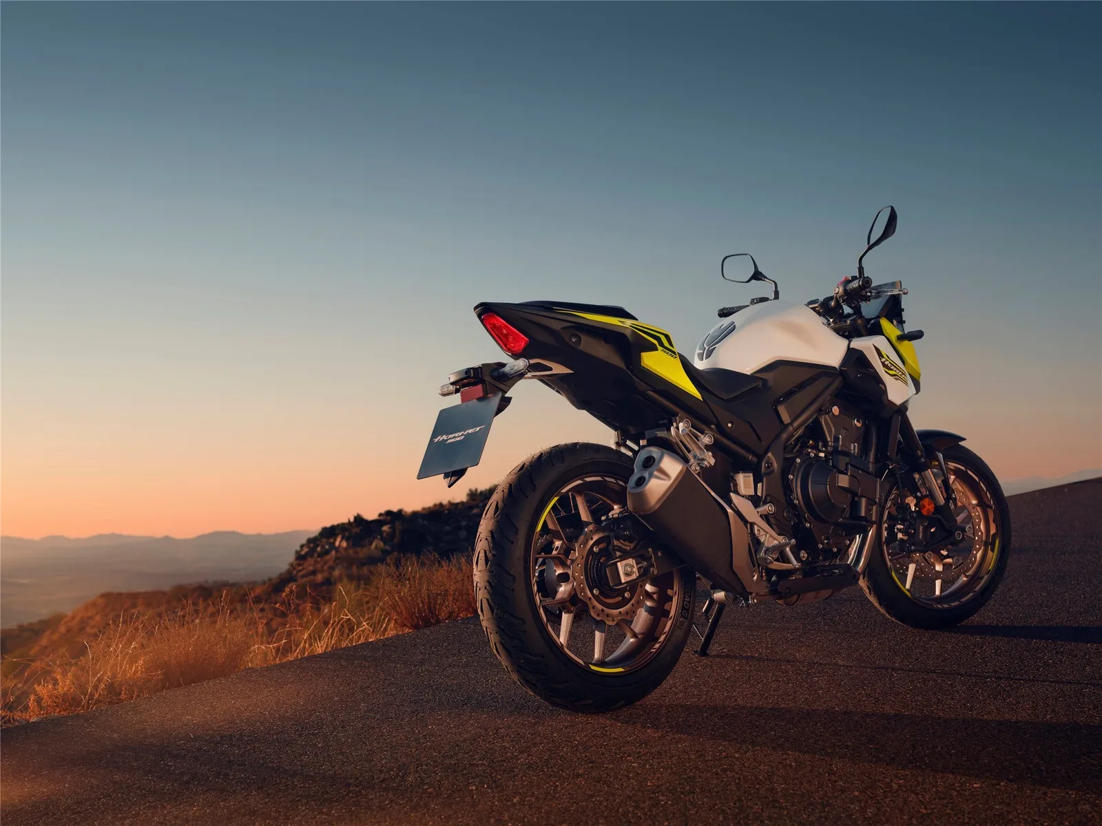Honda CB500 Hornet E-Clutch Sofort Lieferbar -- 6 Jahre Grantie\* --