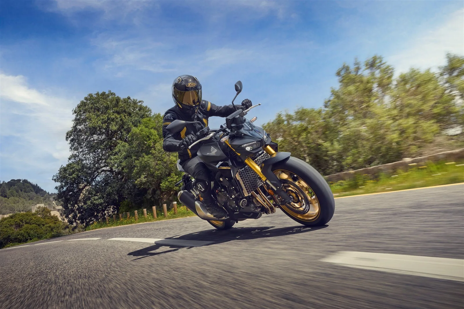 Honda CB1000 Hornet SP Lieferbar ca. KW39/2026 -- 6 Jahre Garantie\* --