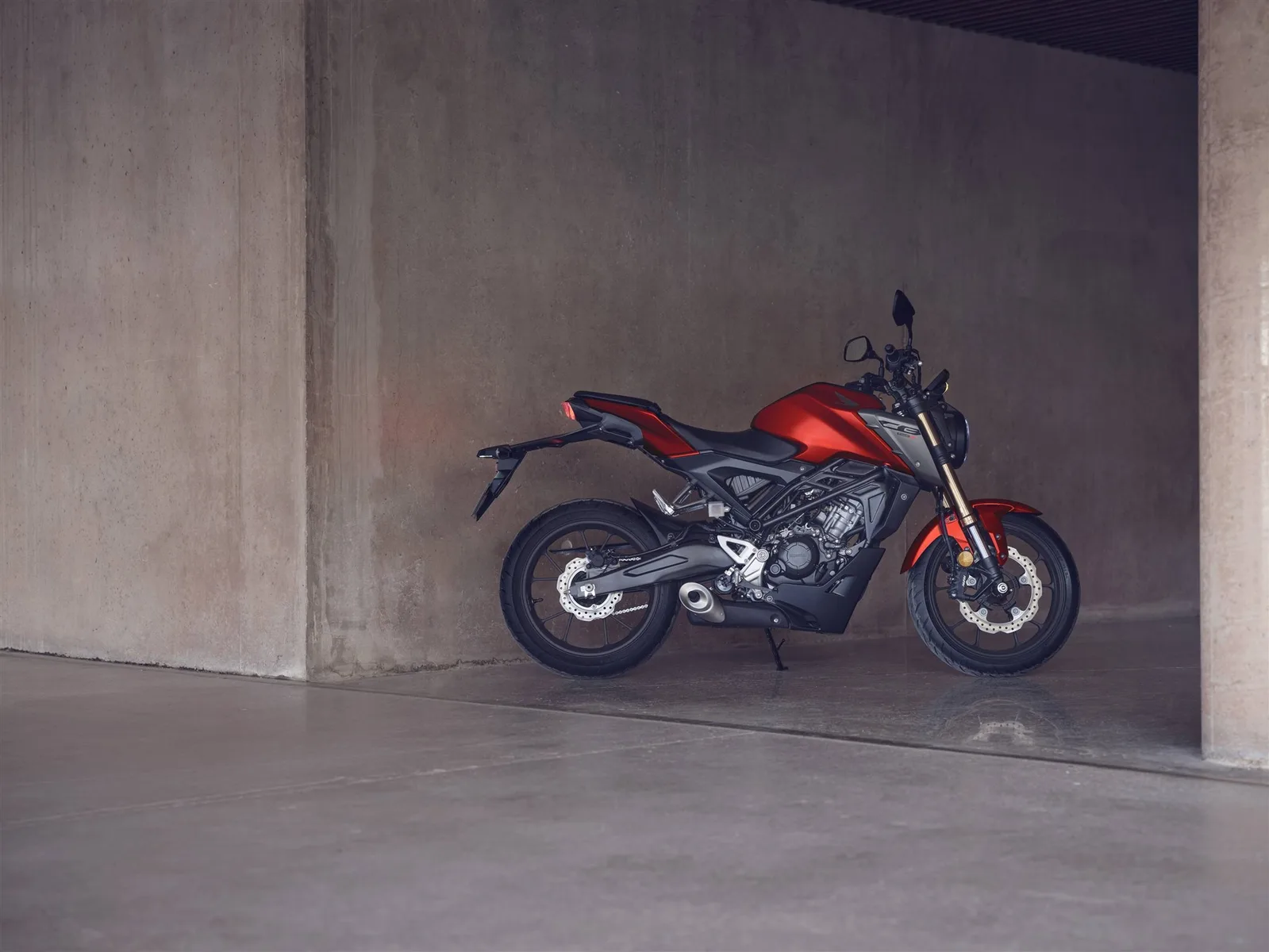 Honda CB125R Sofort Lieferbar -- 6 Jahre Garantie\* -- / Model2026