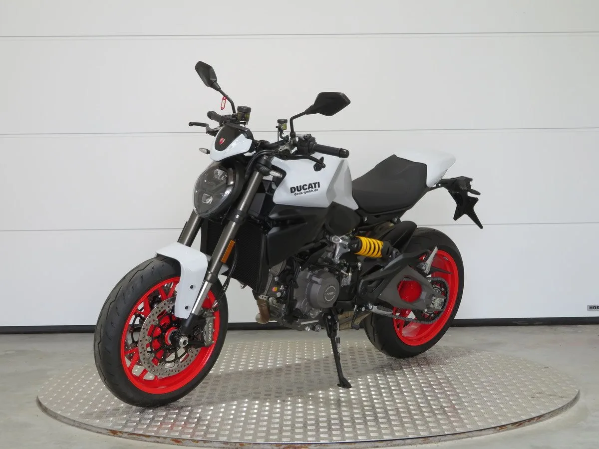 Ducati Monster + PLUS