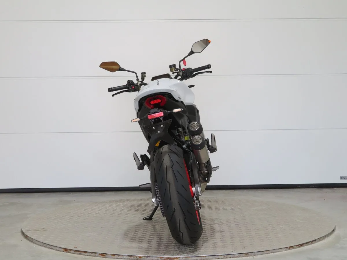 Ducati Monster + PLUS