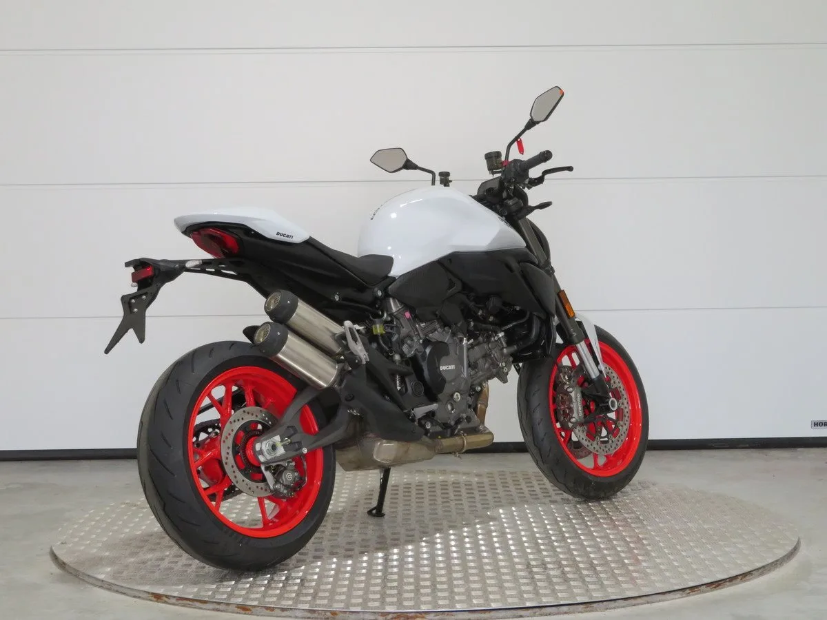 Ducati Monster + PLUS