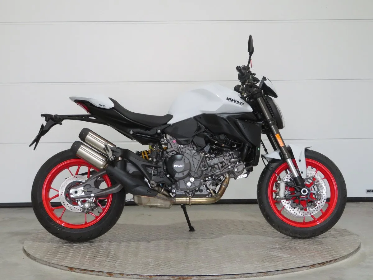 Ducati Monster + PLUS