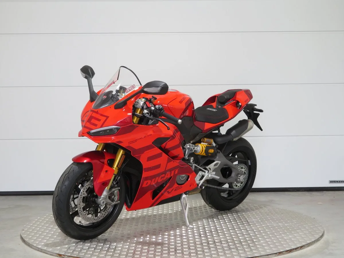 Ducati Panigale V2 MM93