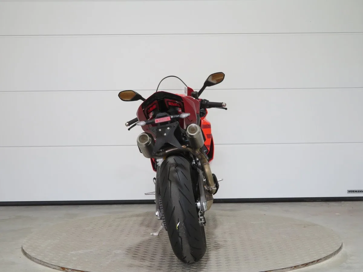 Ducati Panigale V2 MM93