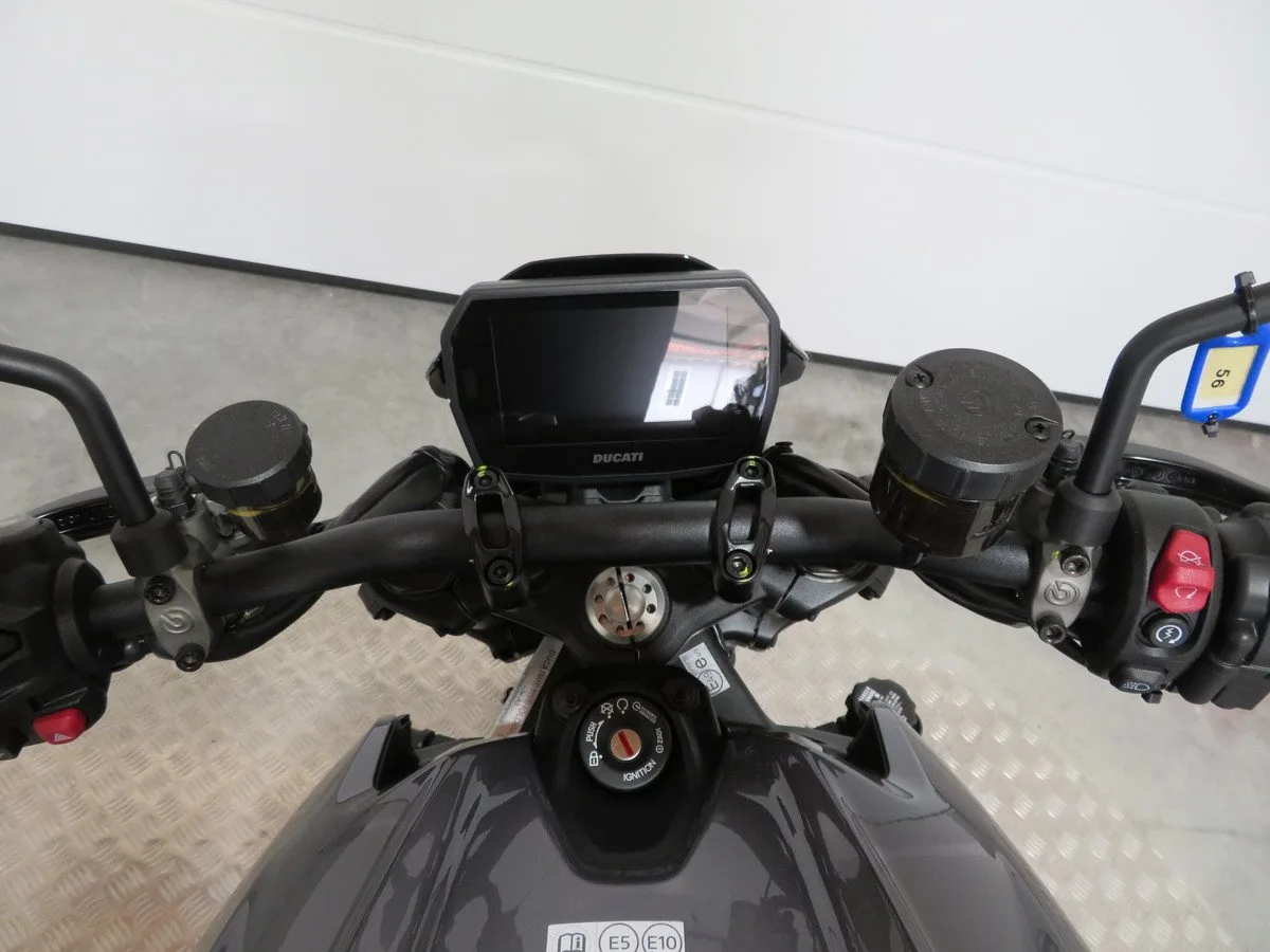 Ducati Monster PLUS SPORT