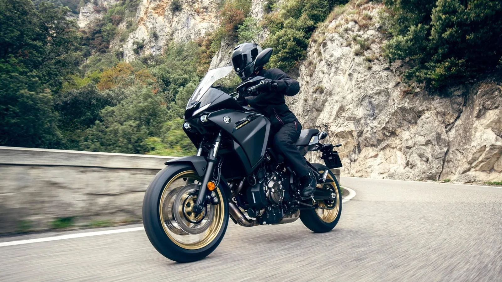 Yamaha Tracer 7, MY 2024 - Midnight Black