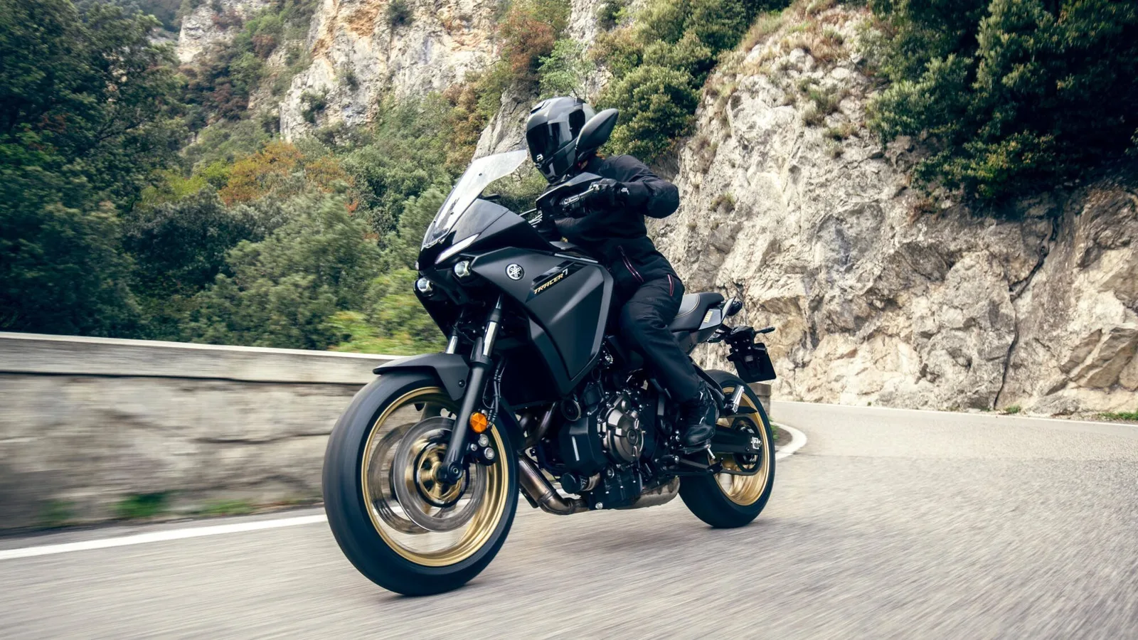 Yamaha Tracer 7, MY 2024 - Midnight Black