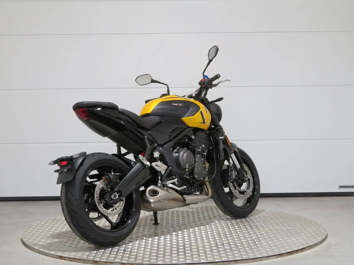 Triumph Trident 660