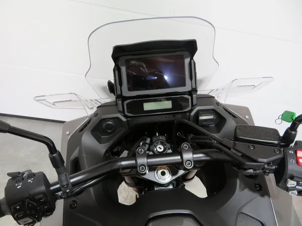 Honda NT1100 DCT Electronic Suspension
