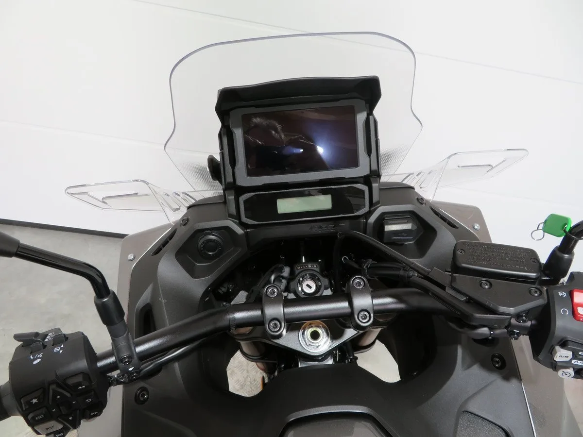 Honda NT1100 DCT Electronic Suspension