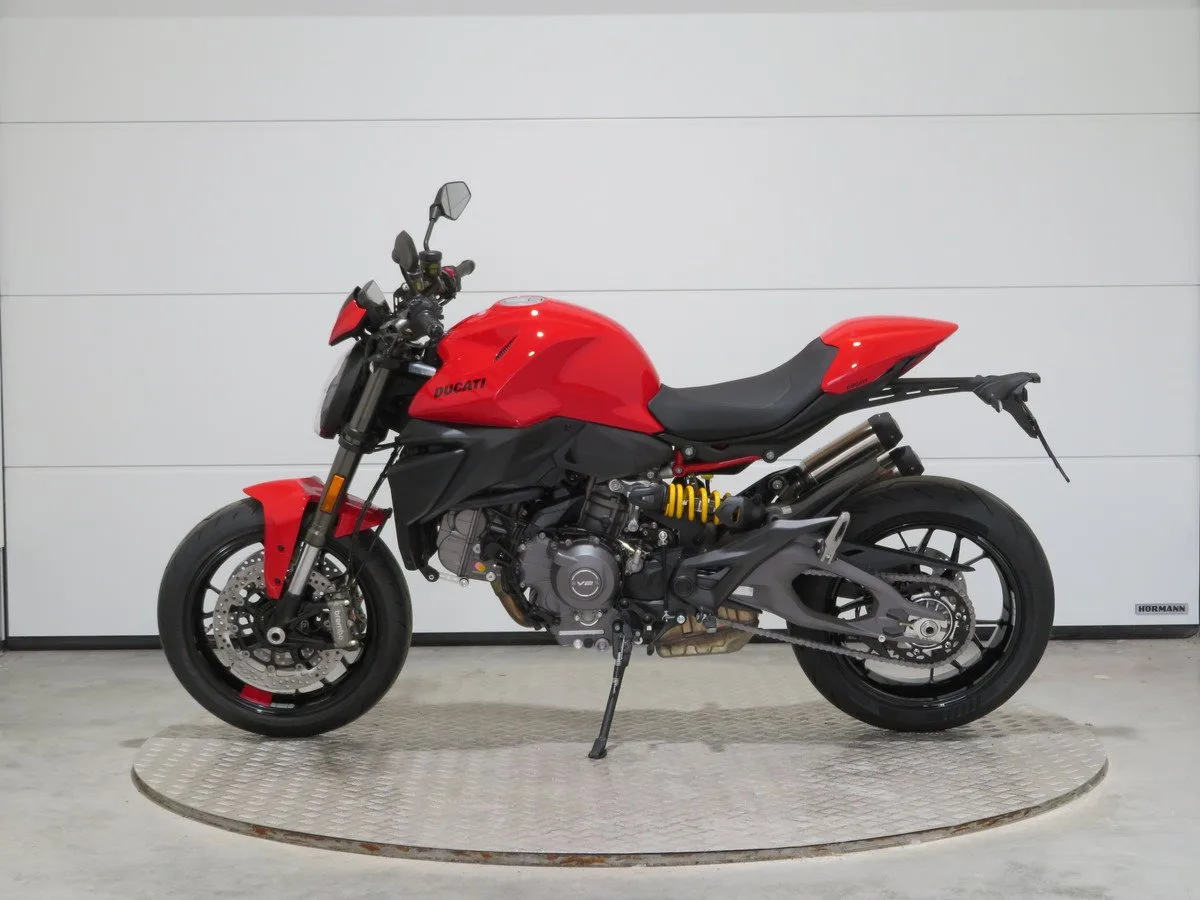 Ducati Monster + PLUS
