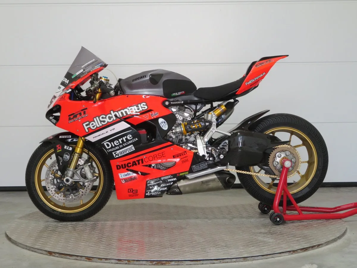 Ducati Panigale V2 Bayliss 1st Championship 20th Anniversary