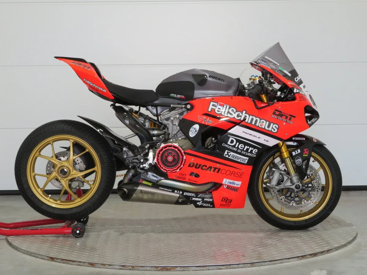 Ducati Panigale V2 Bayliss 1st Championship 20th Anniversary