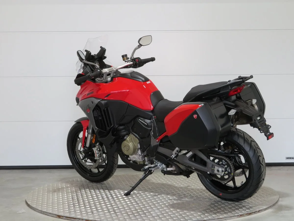 Ducati Multistrada V4 S