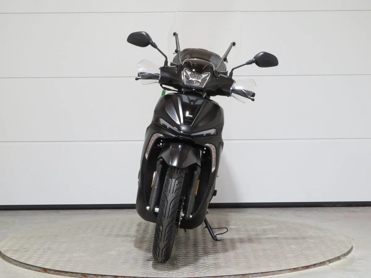 Voge SR16 125 ABS TCS