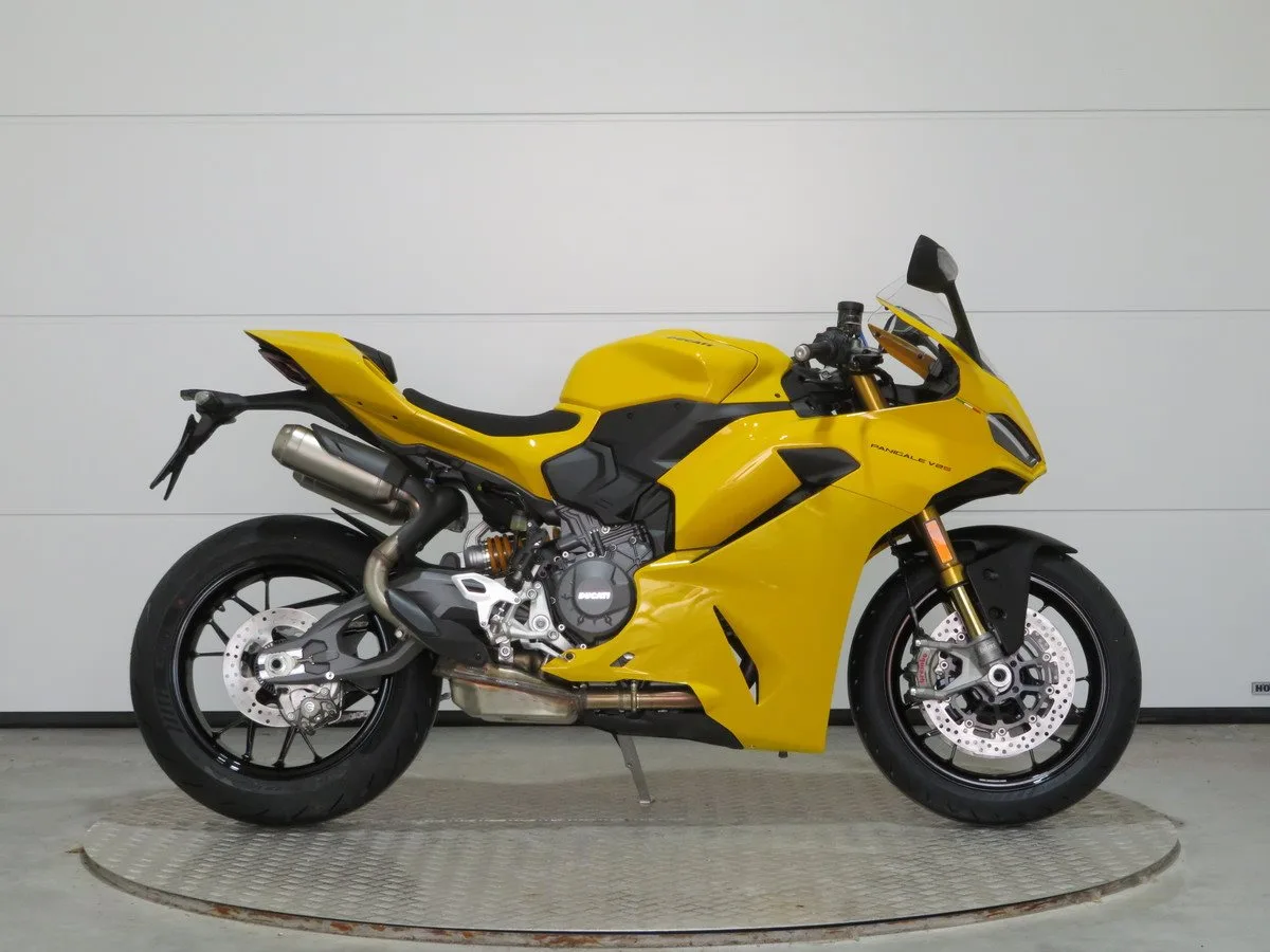 Ducati Panigale V2 S