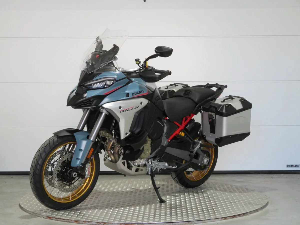 Ducati Multistrada V4 Rally Travel & Radar
