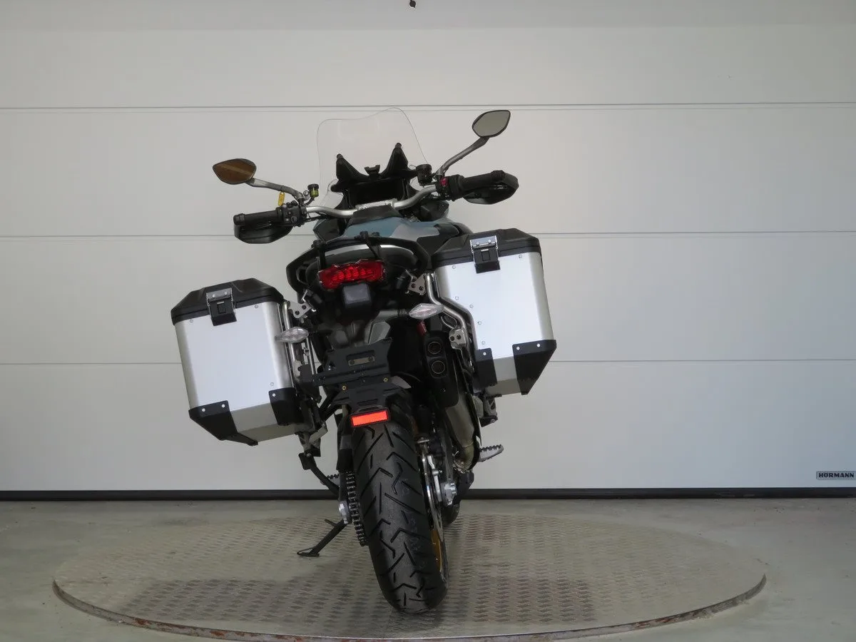 Ducati Multistrada V4 Rally Travel & Radar