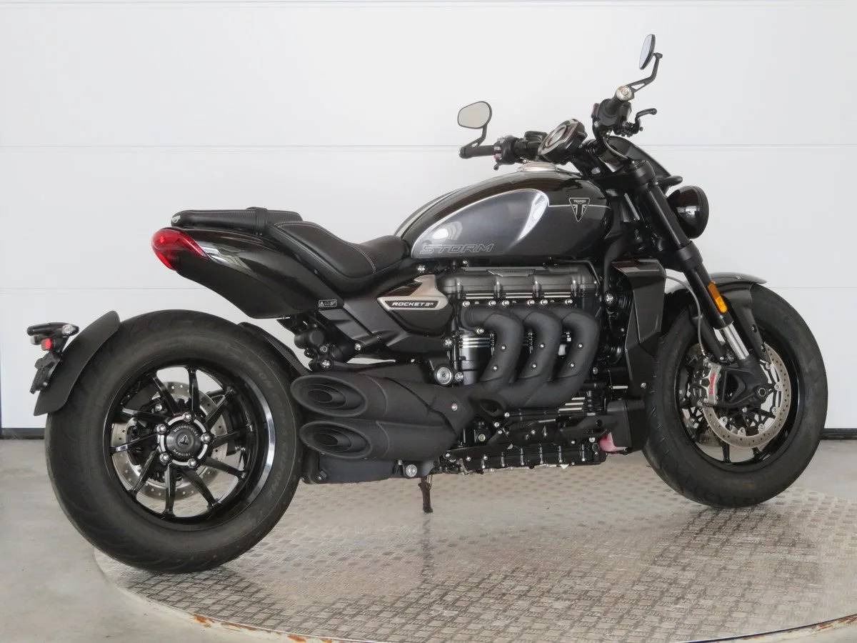 Triumph Rocket 3 Storm GT