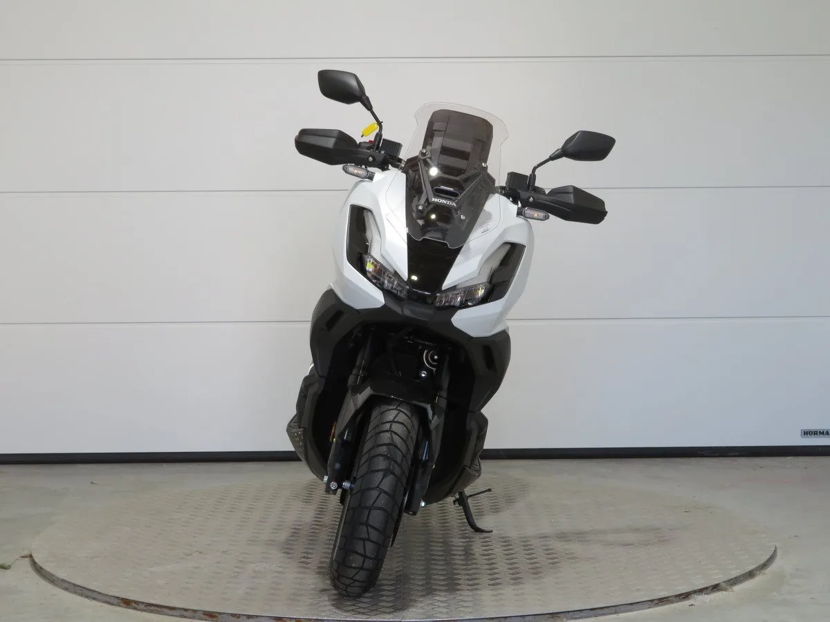 Honda ADV350