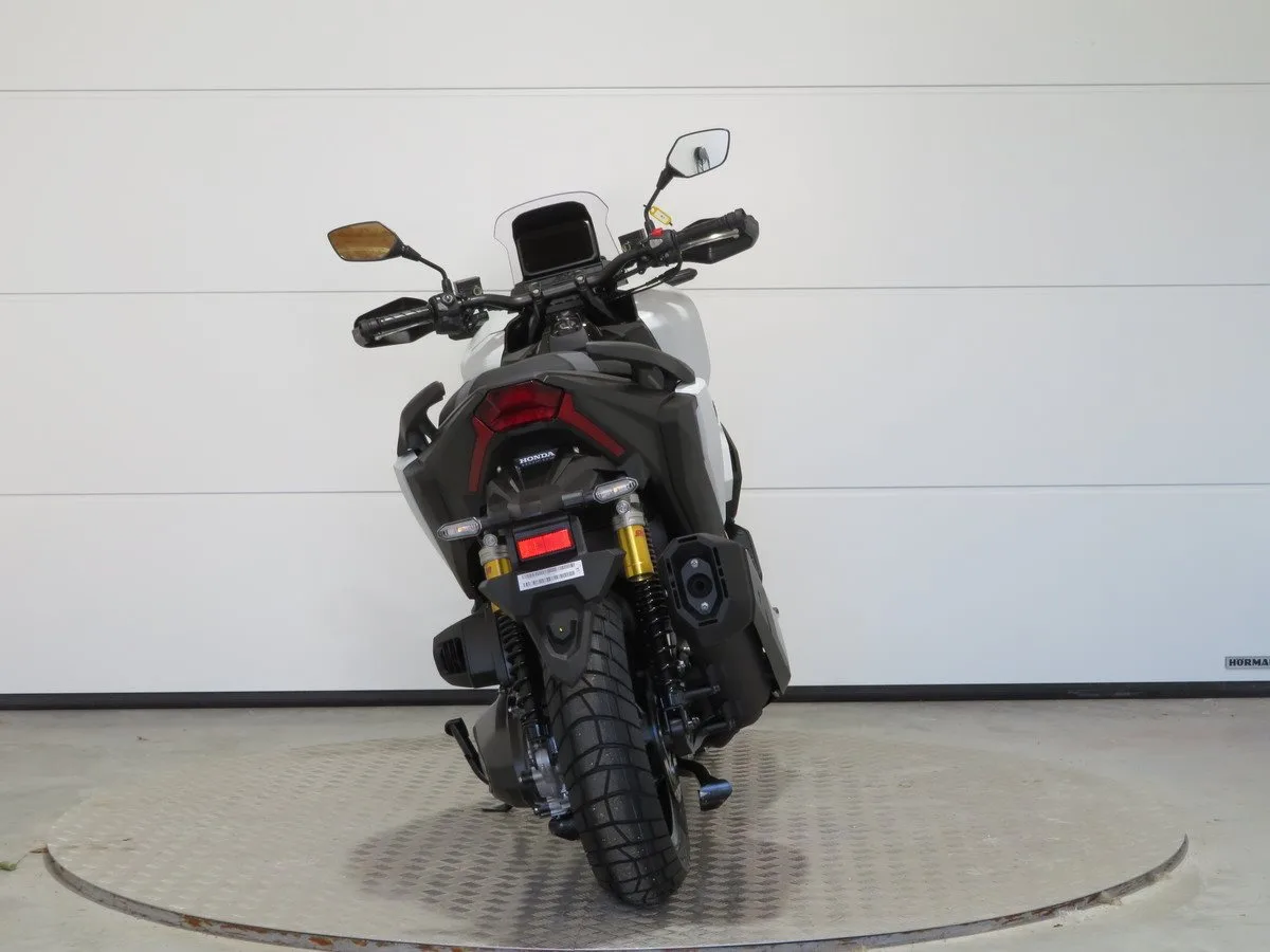 Honda ADV350