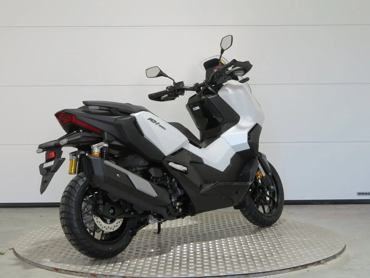 Honda ADV350