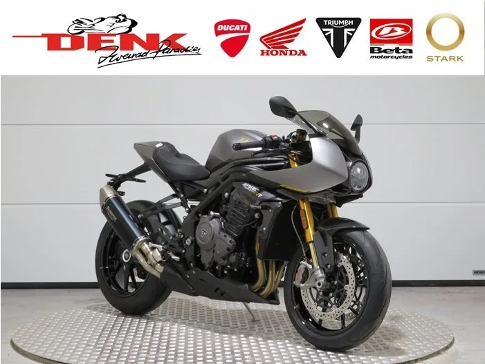 Triumph Speed Triple 1200 RR Breitling Limited Edition