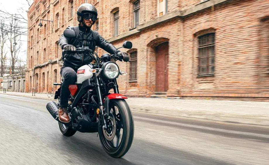 Yamaha XSR125, MY 2025 - Yamaha Blue
