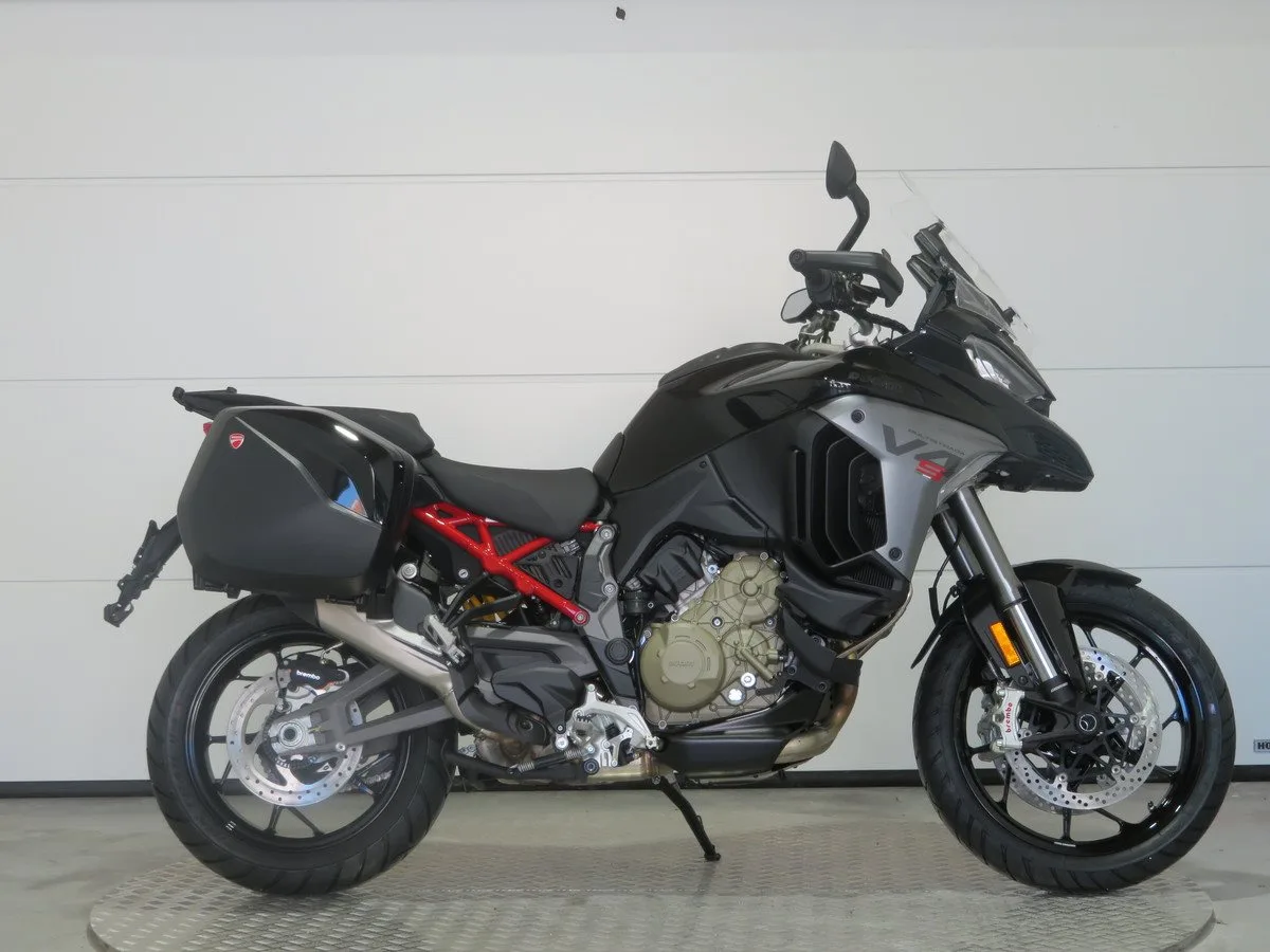 Ducati Multistrada V4 S TRAVEL RADAR