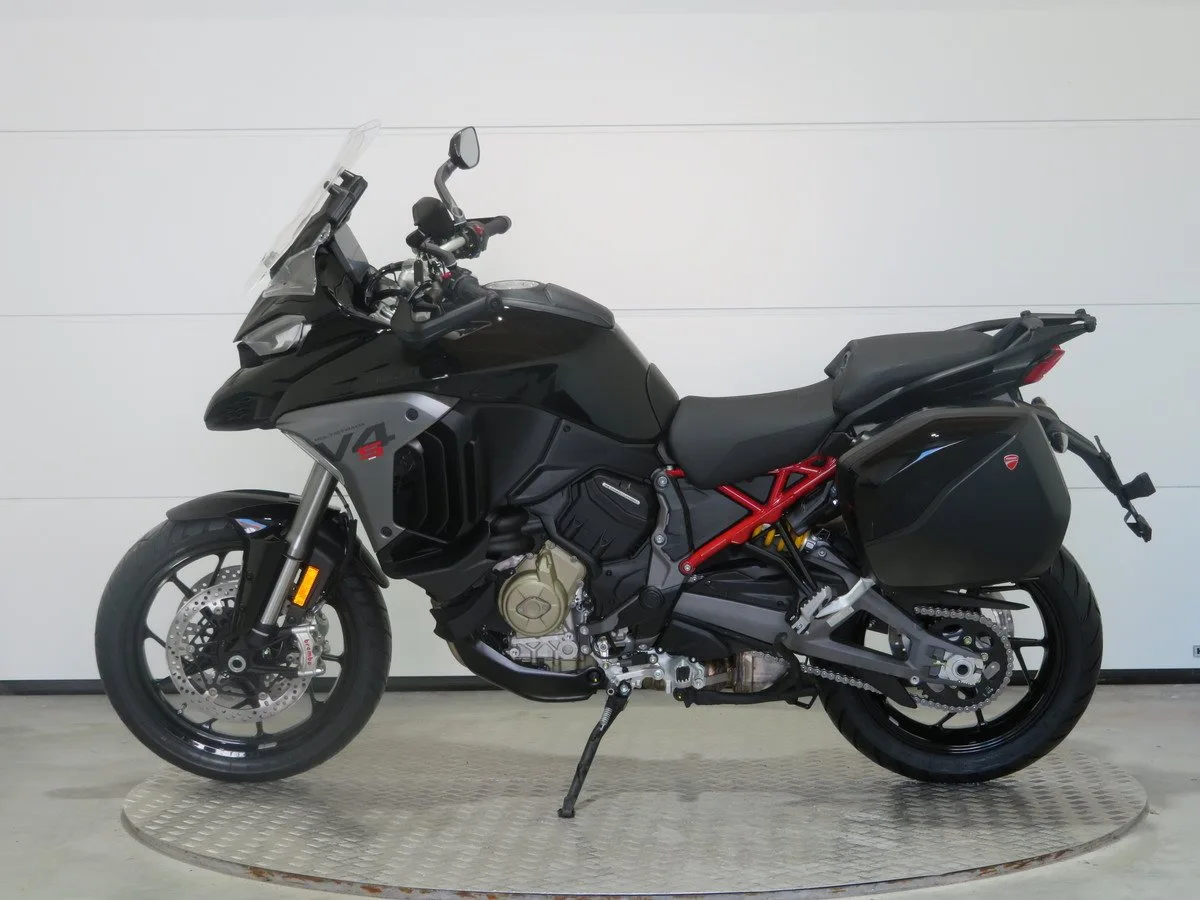 Ducati Multistrada V4 S TRAVEL RADAR