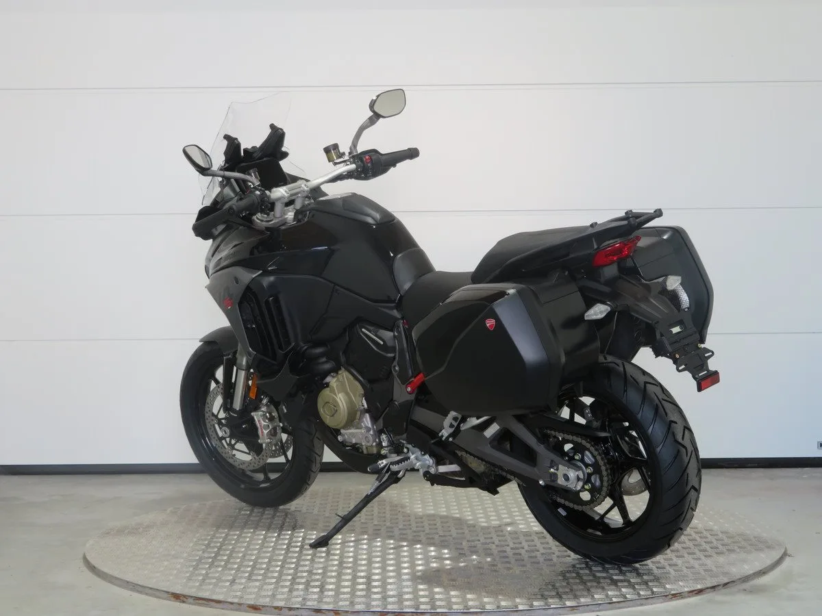 Ducati Multistrada V4 S TRAVEL RADAR