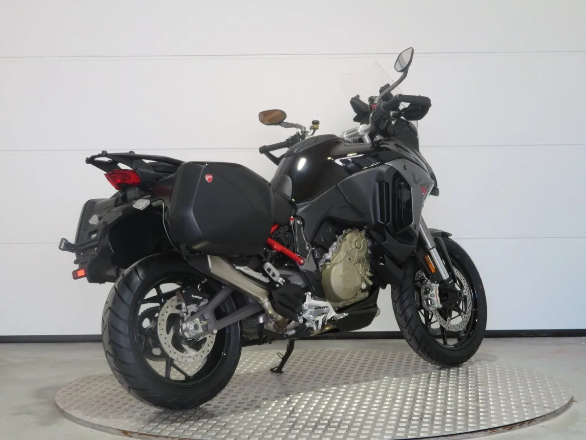 Ducati Multistrada V4 S TRAVEL RADAR