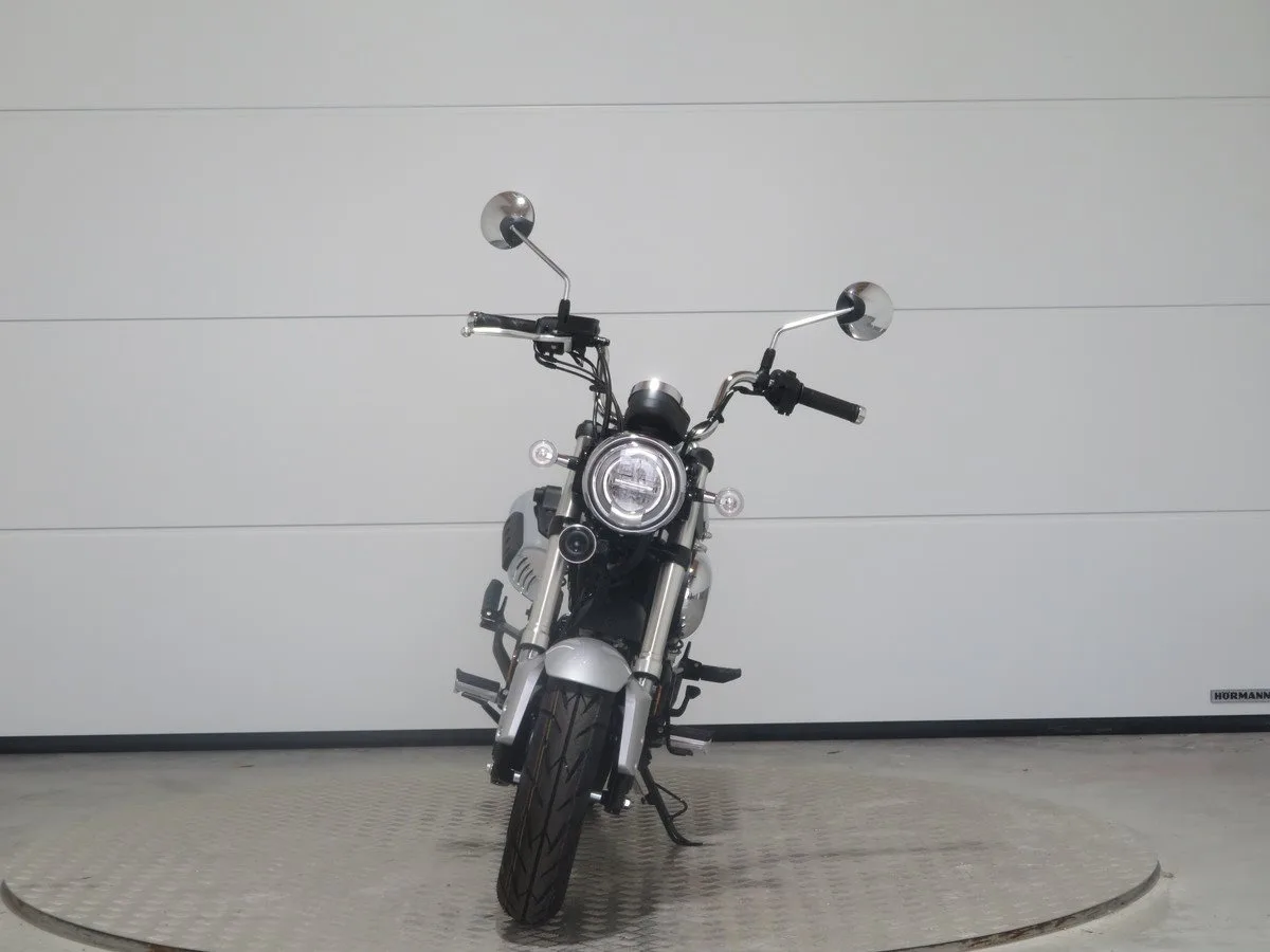 Honda Dax 125