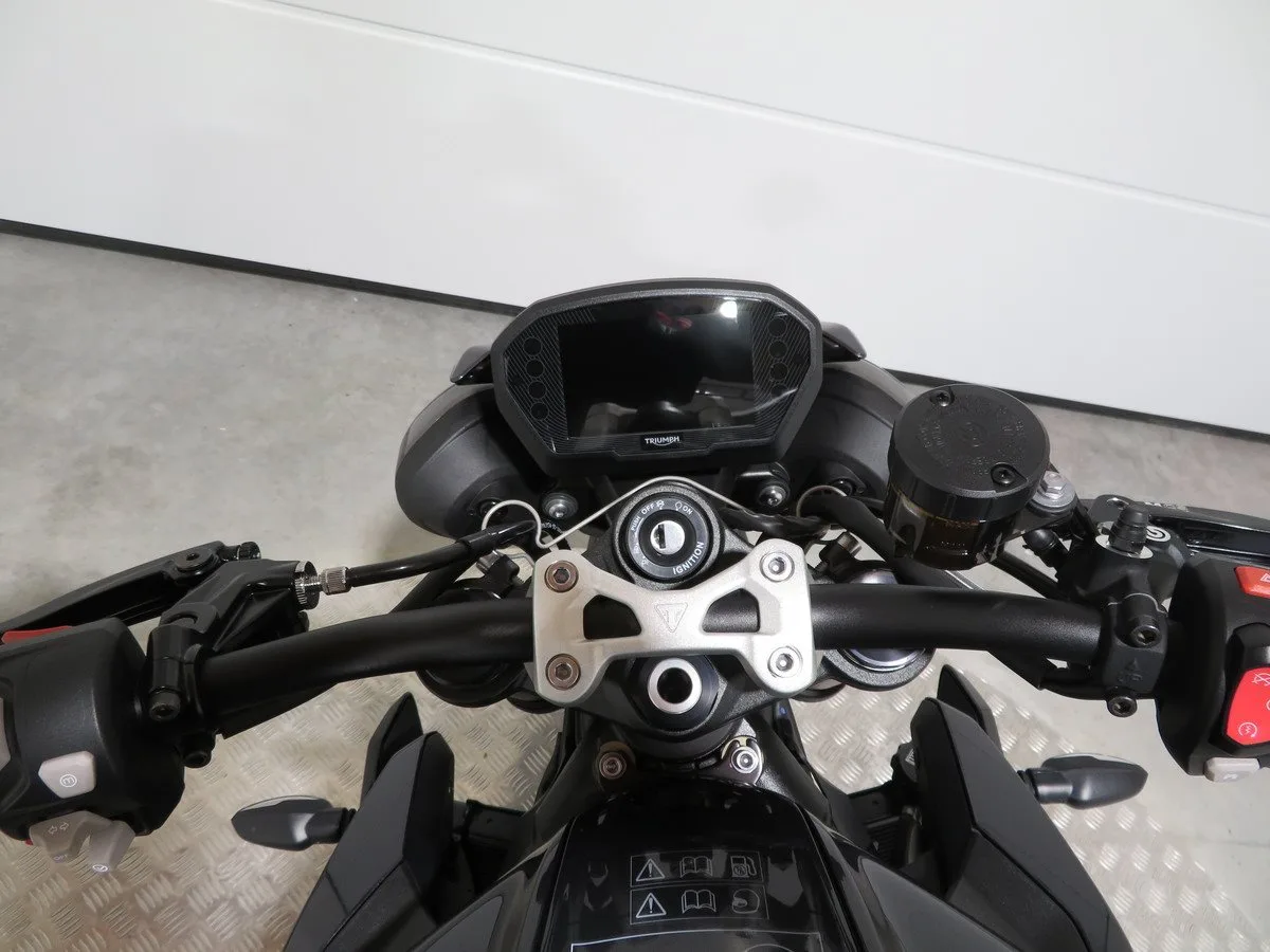 Triumph Street Triple RS