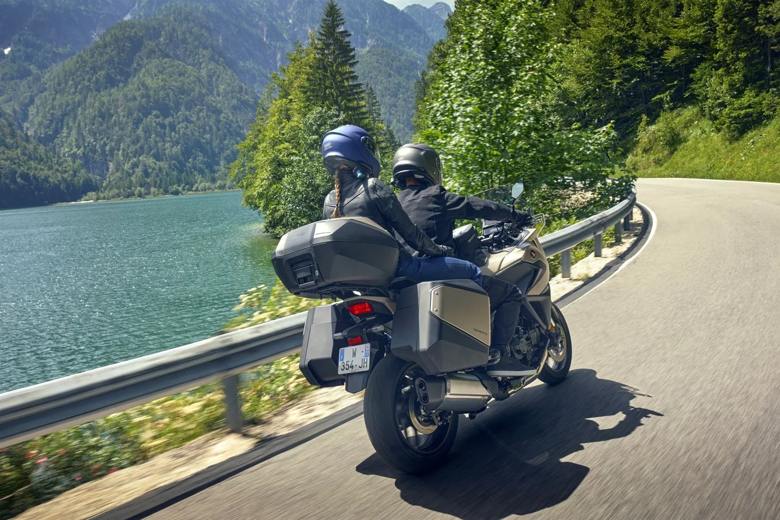 Honda NT1100 DCT Electronic Suspension