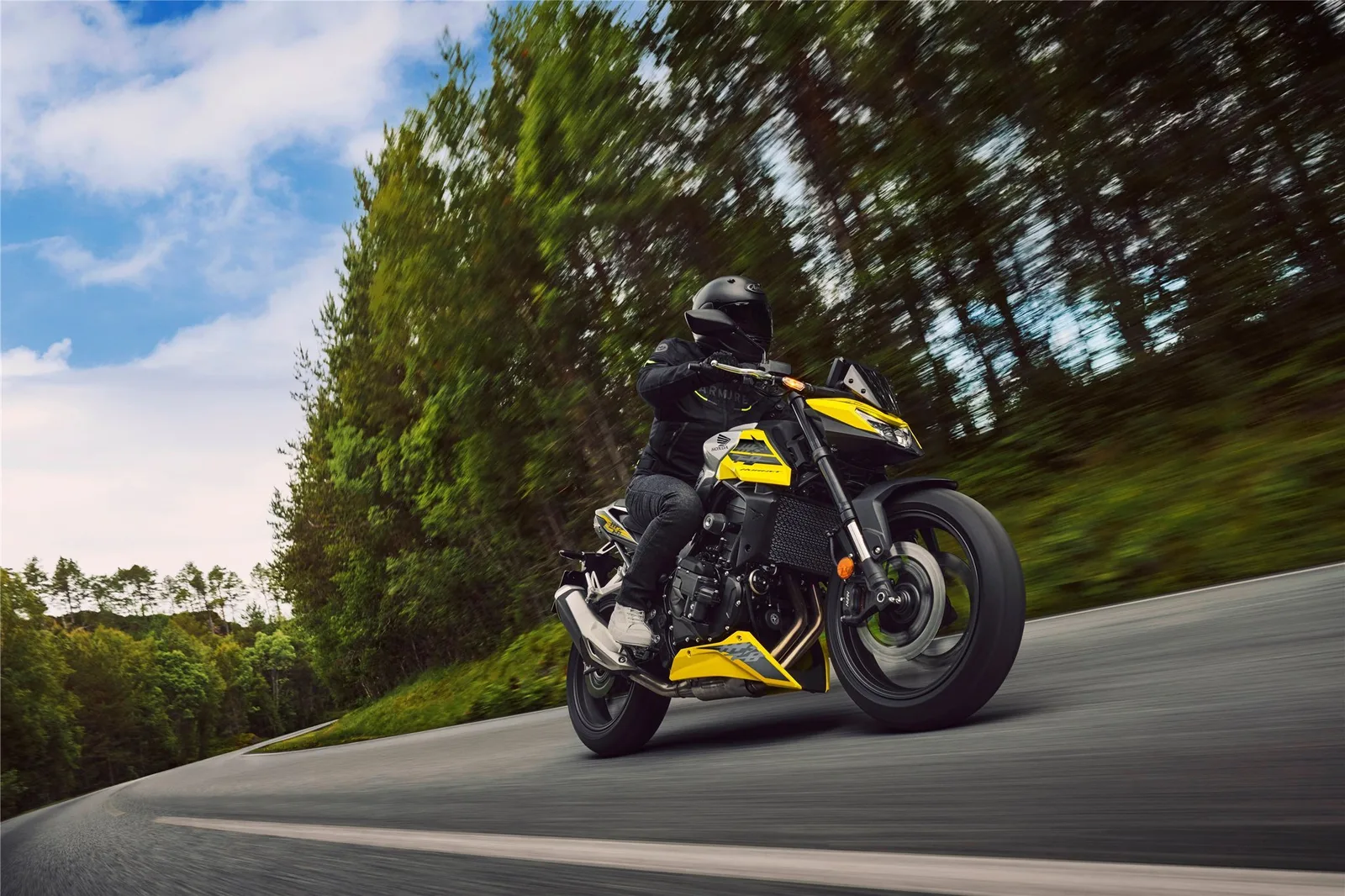 Honda CB750 Hornet E-Clutch