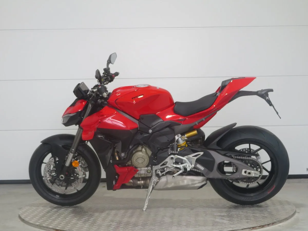 Ducati Streetfighter V4