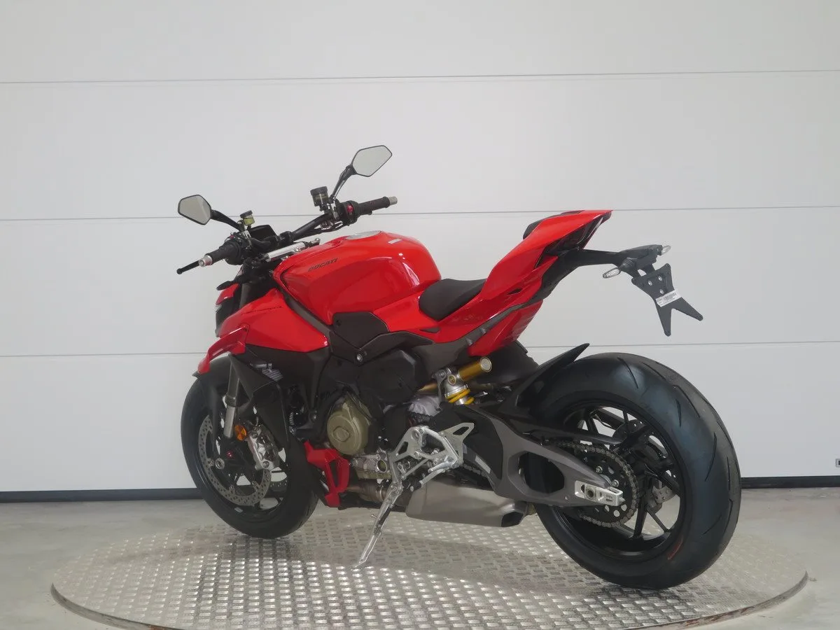 Ducati Streetfighter V4