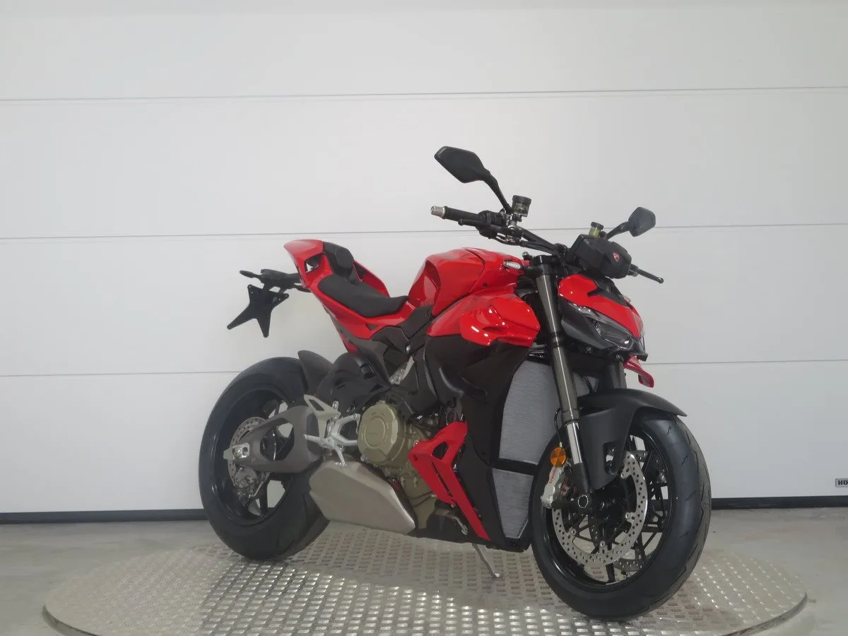 Ducati Streetfighter V4
