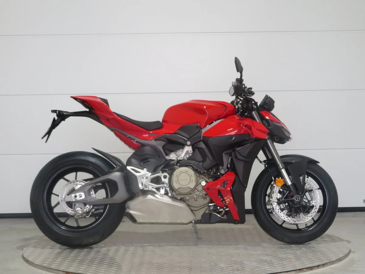 Ducati Streetfighter V4