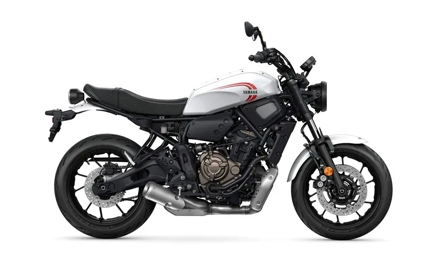 Yamaha XSR700, MY 2025 - Historic White