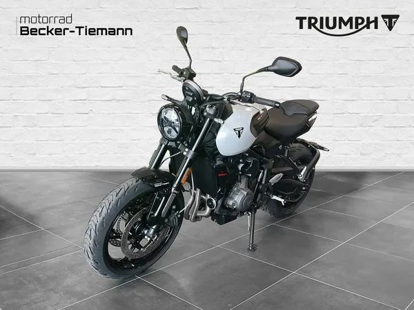 Triumph Trident 660
