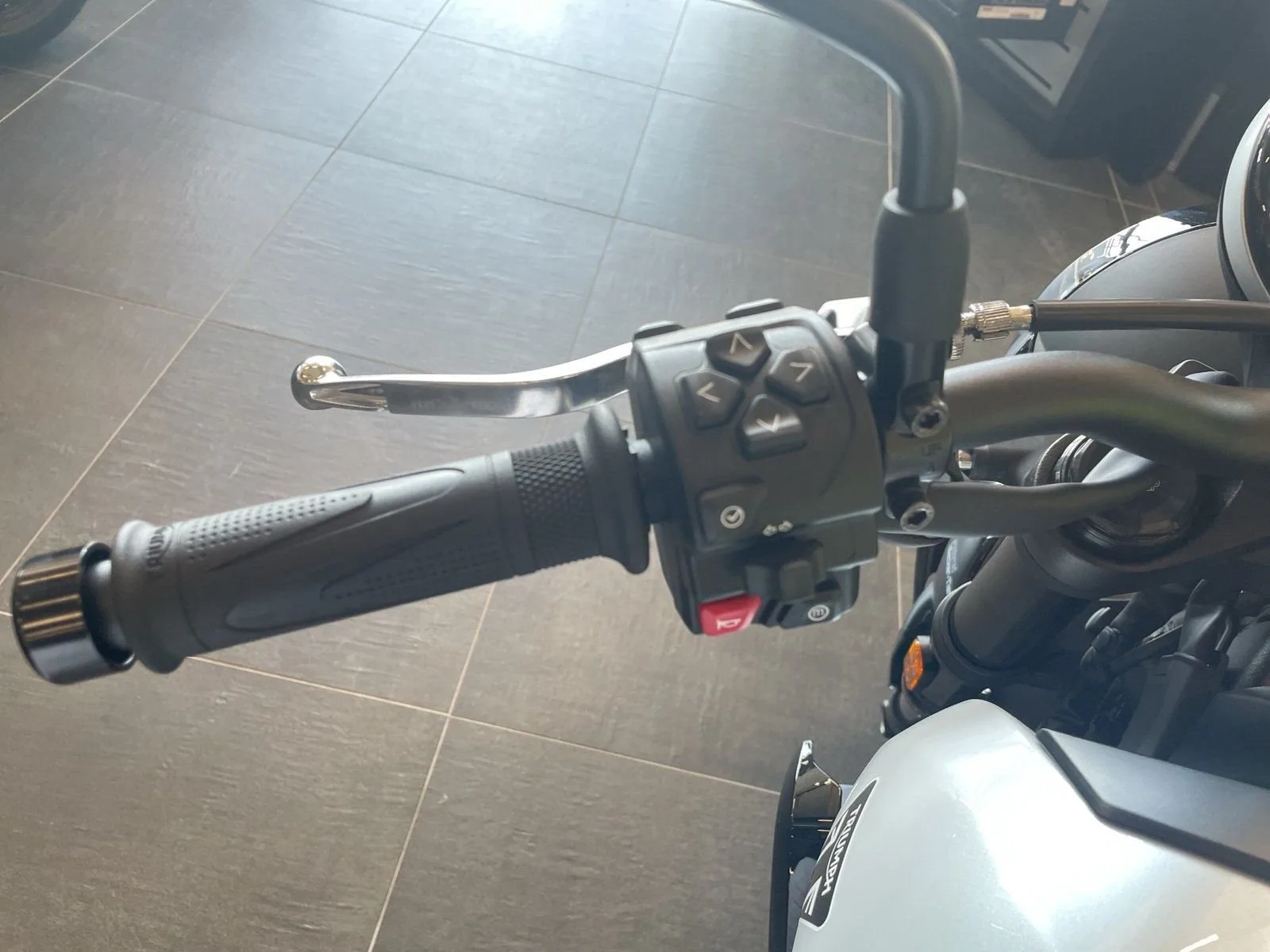 Triumph Trident 660